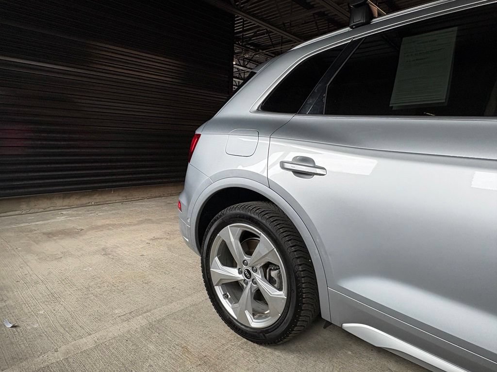 Used 2021 Audi Q5 Prestige AWD/4WD image 10