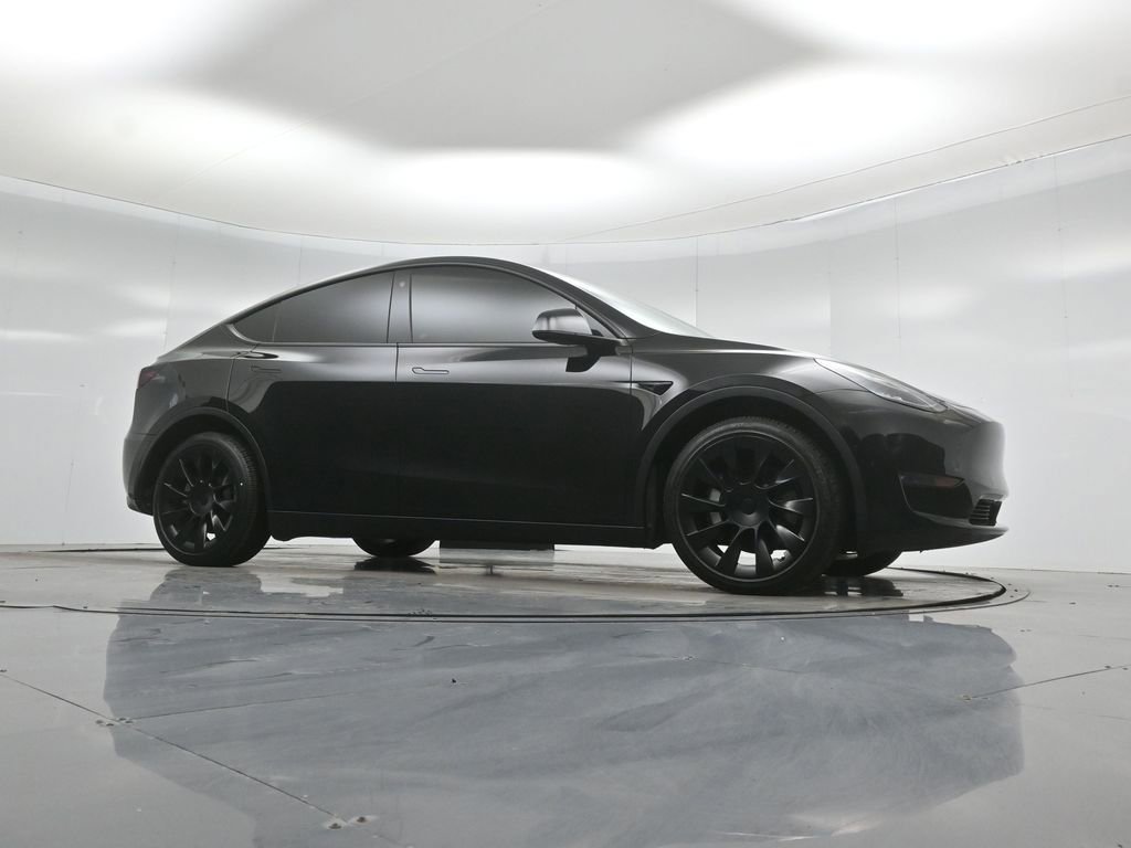Used 2021 Tesla Model Y Long Range AWD/4WD image 2