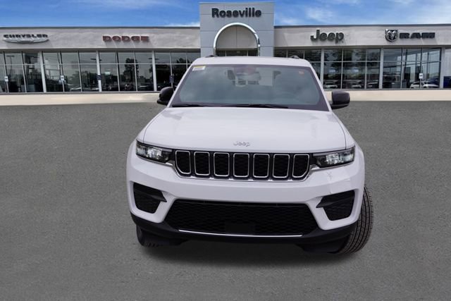 New 2025 Jeep Grand Cherokee Laredo X w/ Luxury Tech Group I image 8