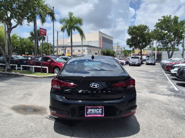Used 2020 Hyundai Elantra Value Edition FWD image 7