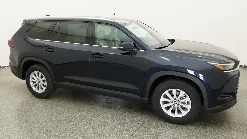 New 2026 Toyota Grand Highlander XLE FWD image 12