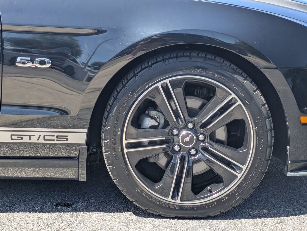 Used 2014 Ford Mustang GT Premium w/ Electronics Package RWD image 9