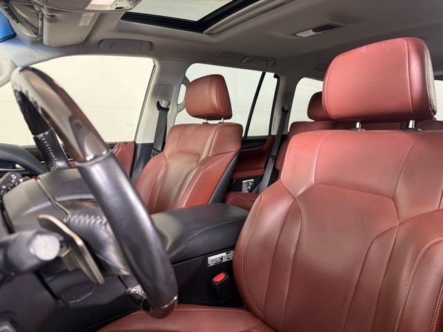 Used 2021 Lexus LX 570 4WD w/ 3rd Row & Luxury Pkg image 5