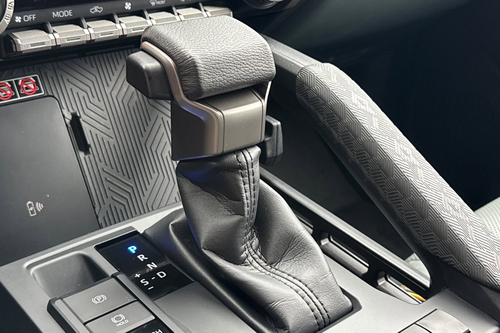 Used 2024 Toyota Tacoma Trailhunter image 22