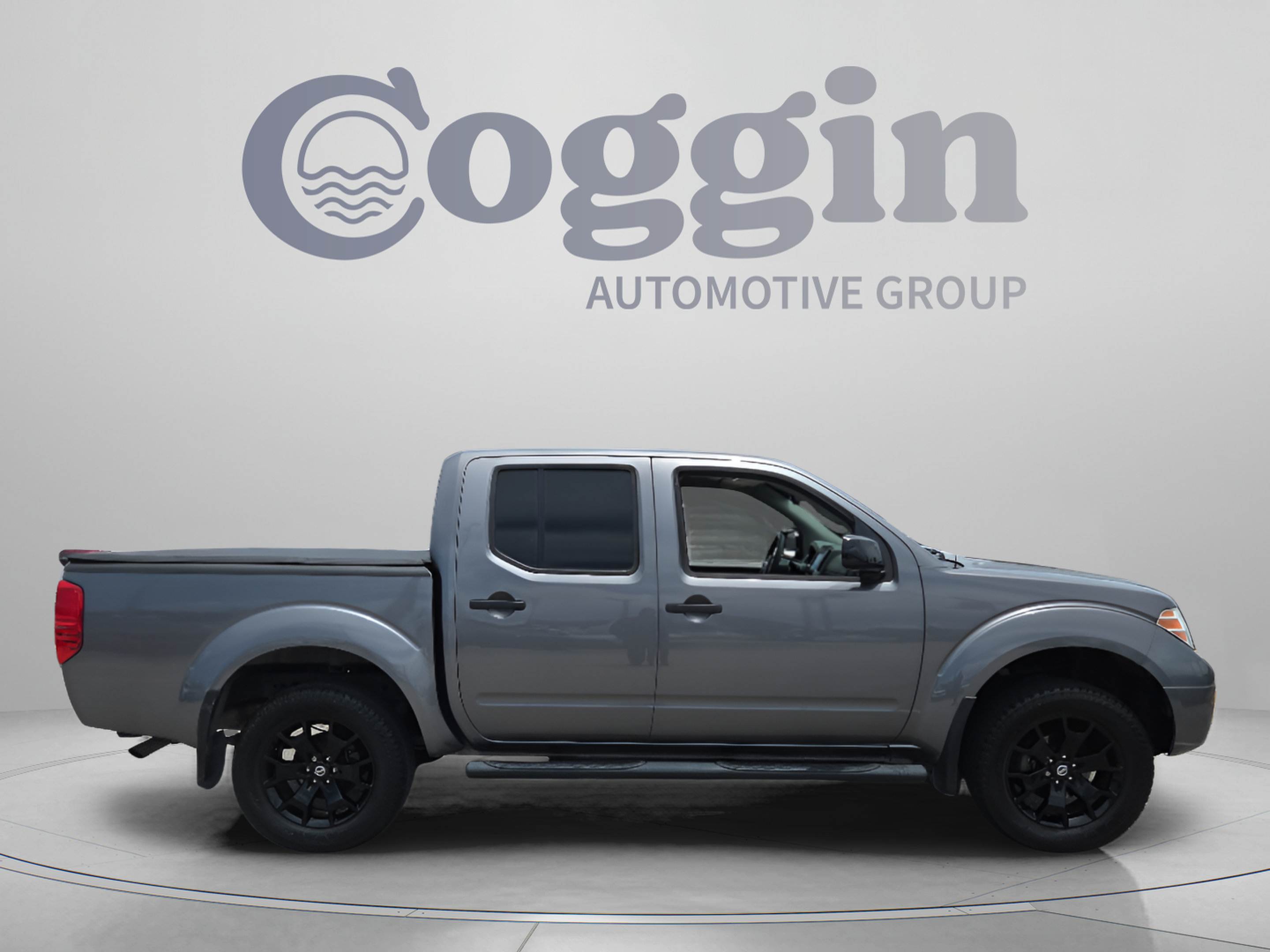 Used 2021 Nissan Frontier SV w/ Midnight Edition Floor Mats RWD image 6