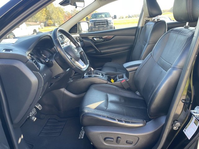 Used 2018 Nissan Rogue Sport SL w/ SL Premium Package image 8