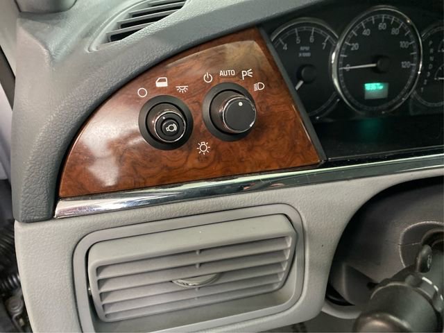 Used 2005 Buick LaCrosse CX image 22