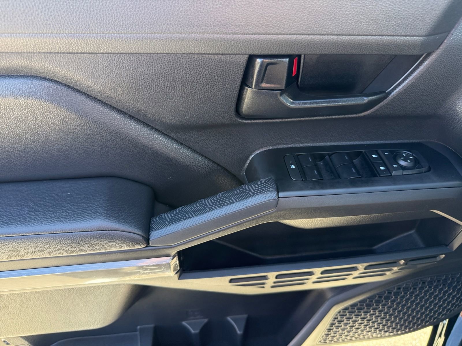 New 2026 Toyota Tacoma SR5 image 18