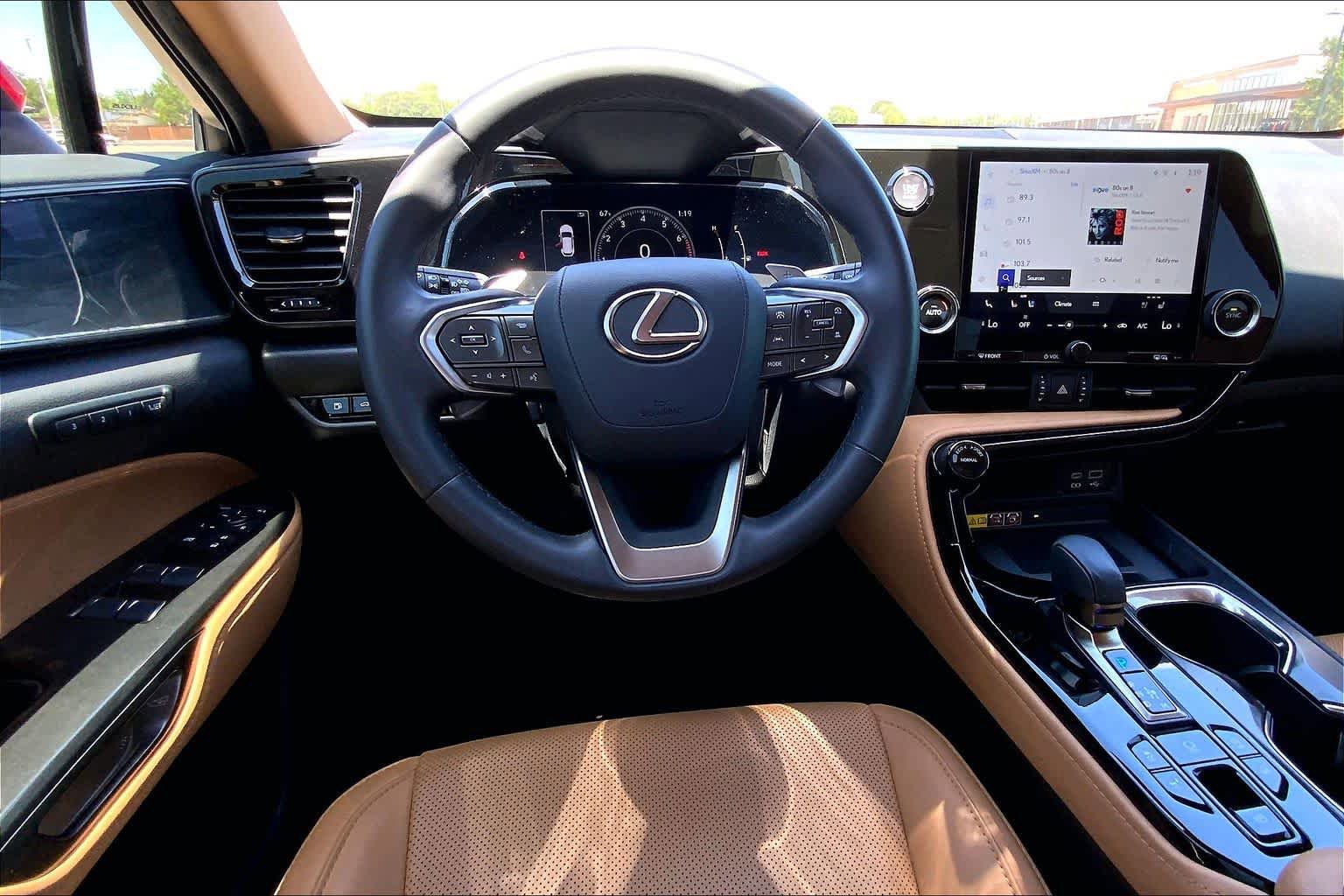 Used 2023 Lexus NX 350 AWD image 6