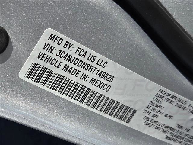 Used 2024 Jeep Compass Trailhawk image 24