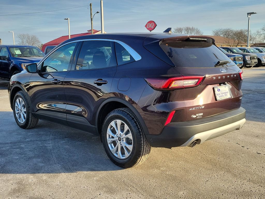 Certified 2023 Ford Escape Active AWD/4WD image 6