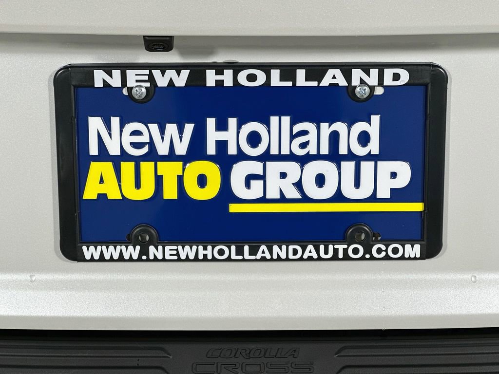 New 2026 Toyota Corolla Cross AWD Hybrid w/ Moonroof Package image 21
