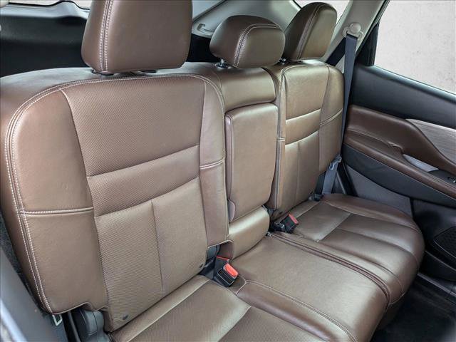 Used 2016 Nissan Murano Platinum w/ Platinum Technology Package FWD image 25