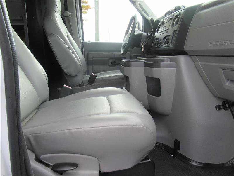 Used 2011 Ford E-250 and Econoline 250 w/ Insulation Pkg image 39