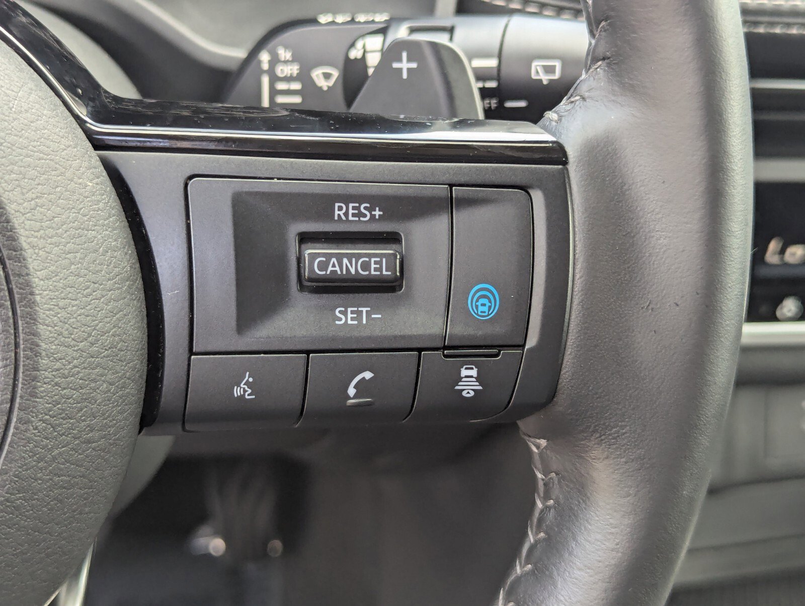 Certified 2023 Nissan Rogue SV w/ SV Premium B Package FWD image 32