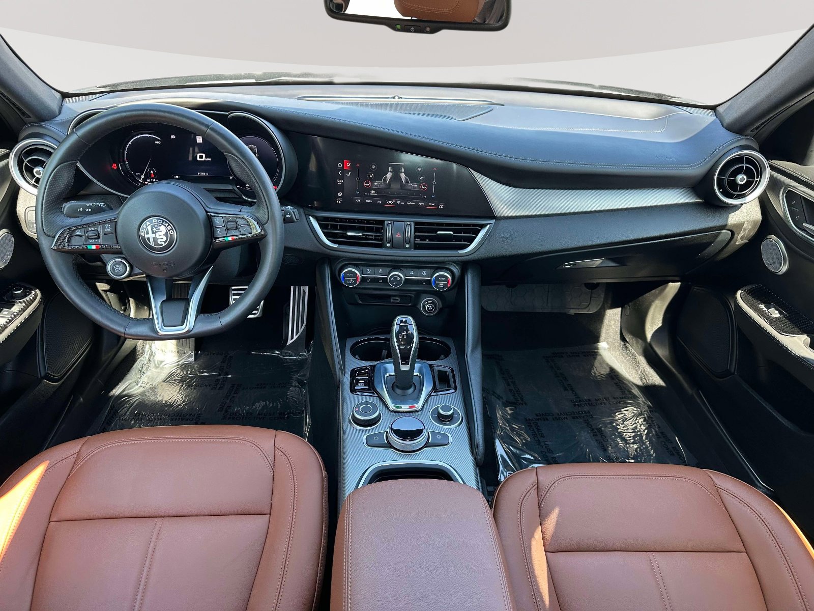 Used 2024 Alfa Romeo Giulia Ti AWD/4WD image 7