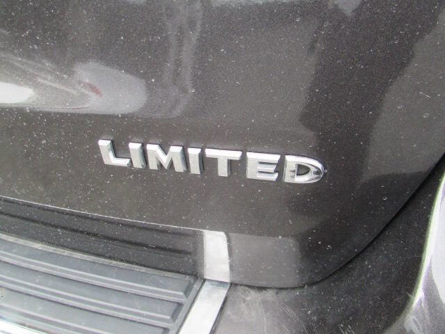 Used 2017 Jeep Grand Cherokee Limited AWD/4WD image 8
