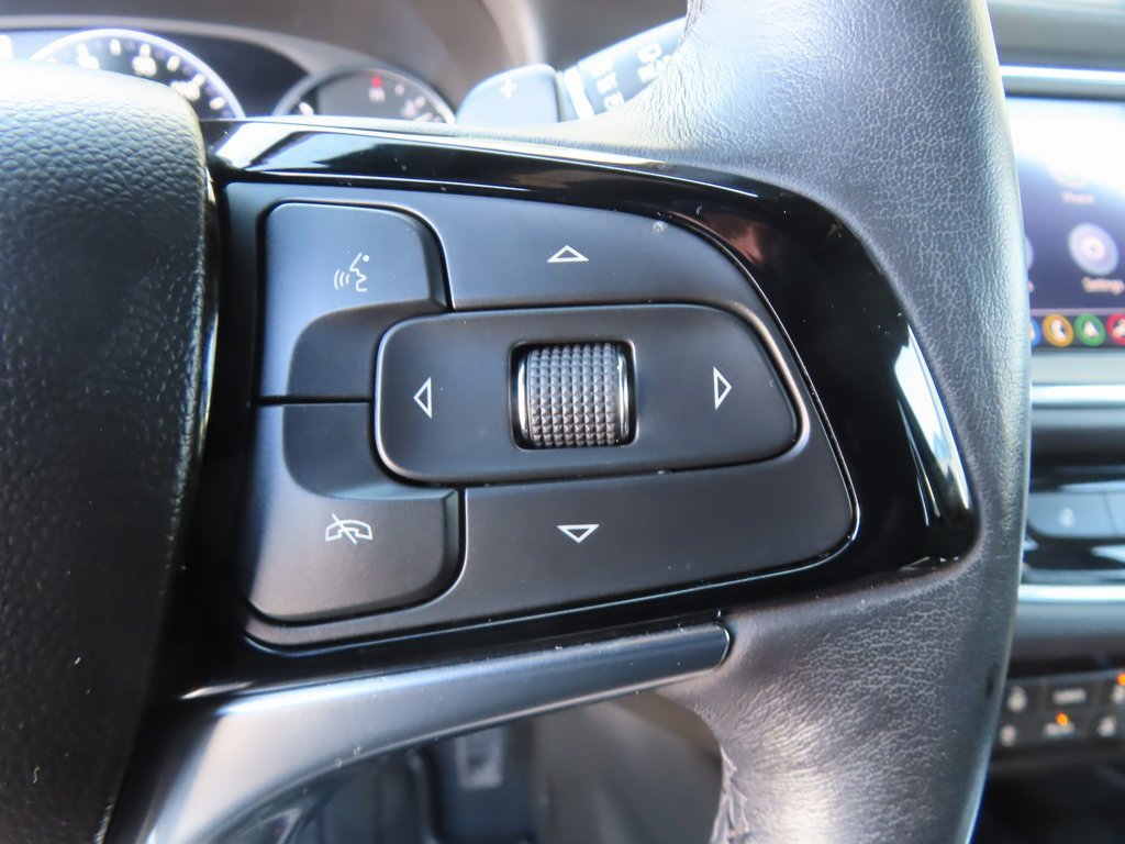 Used 2024 Buick Enclave Avenir w/ Avenir Technology Package image 28