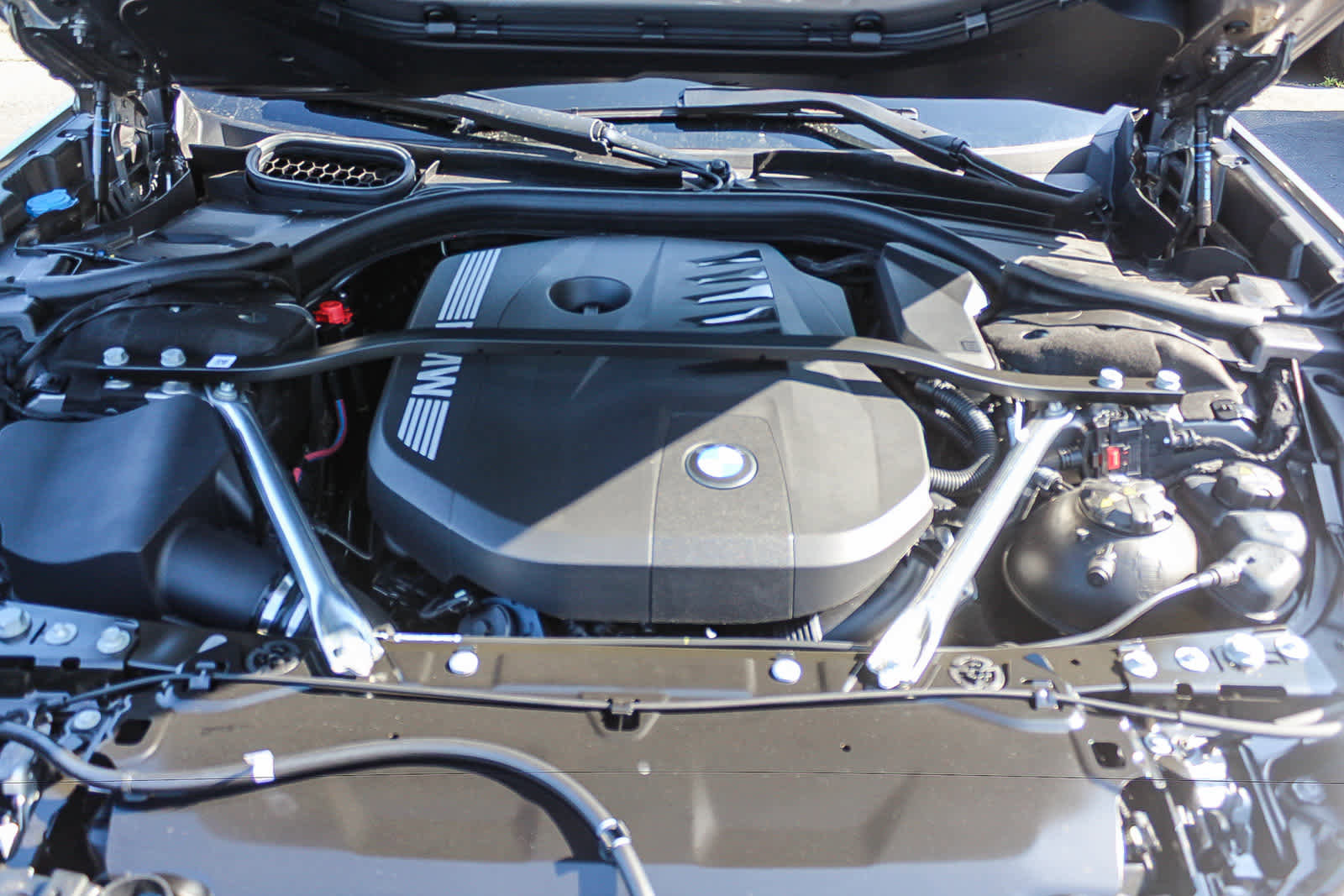 New 2026 BMW 740i w/ Premium Package RWD image 32