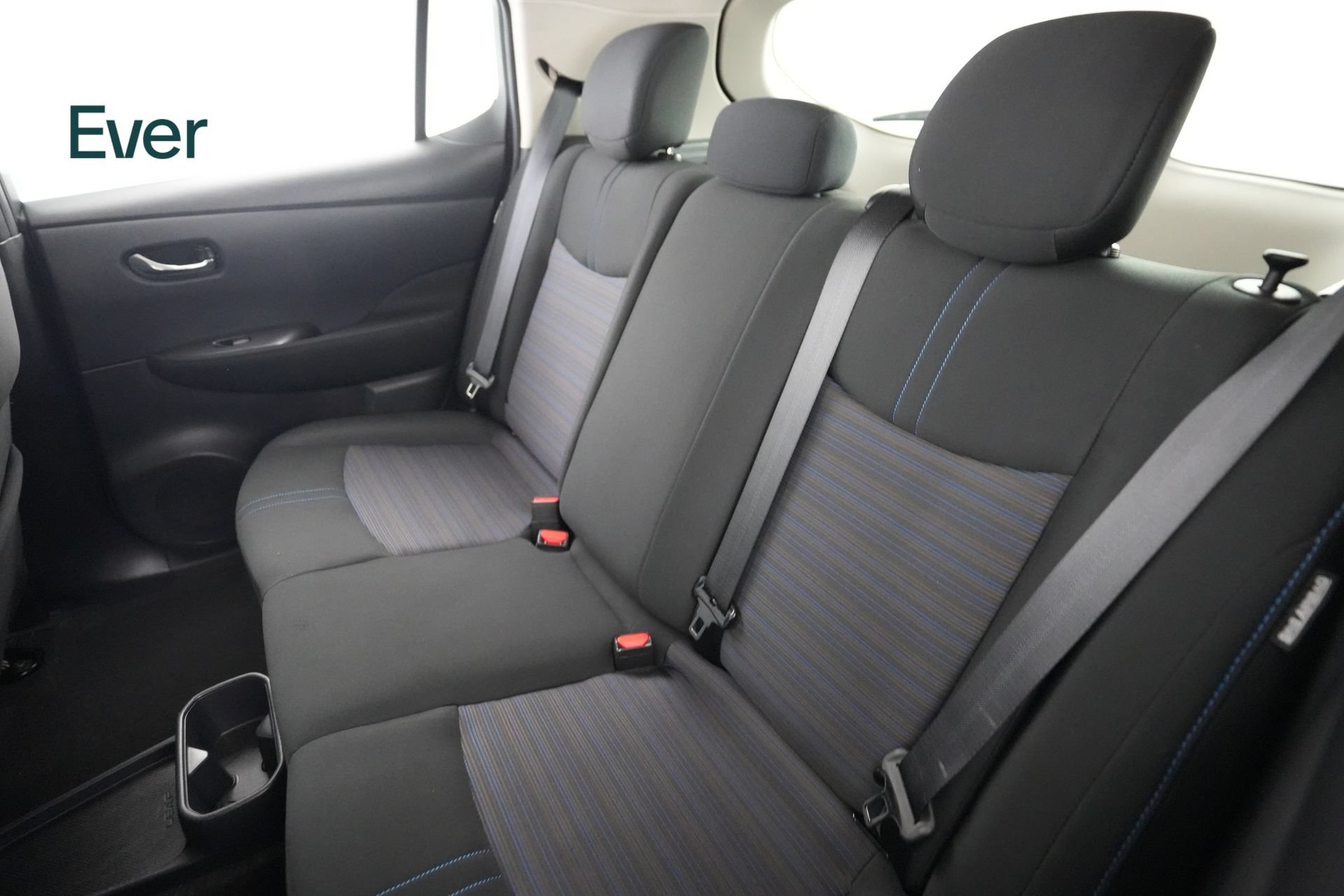Used 2025 Nissan Leaf S FWD image 24