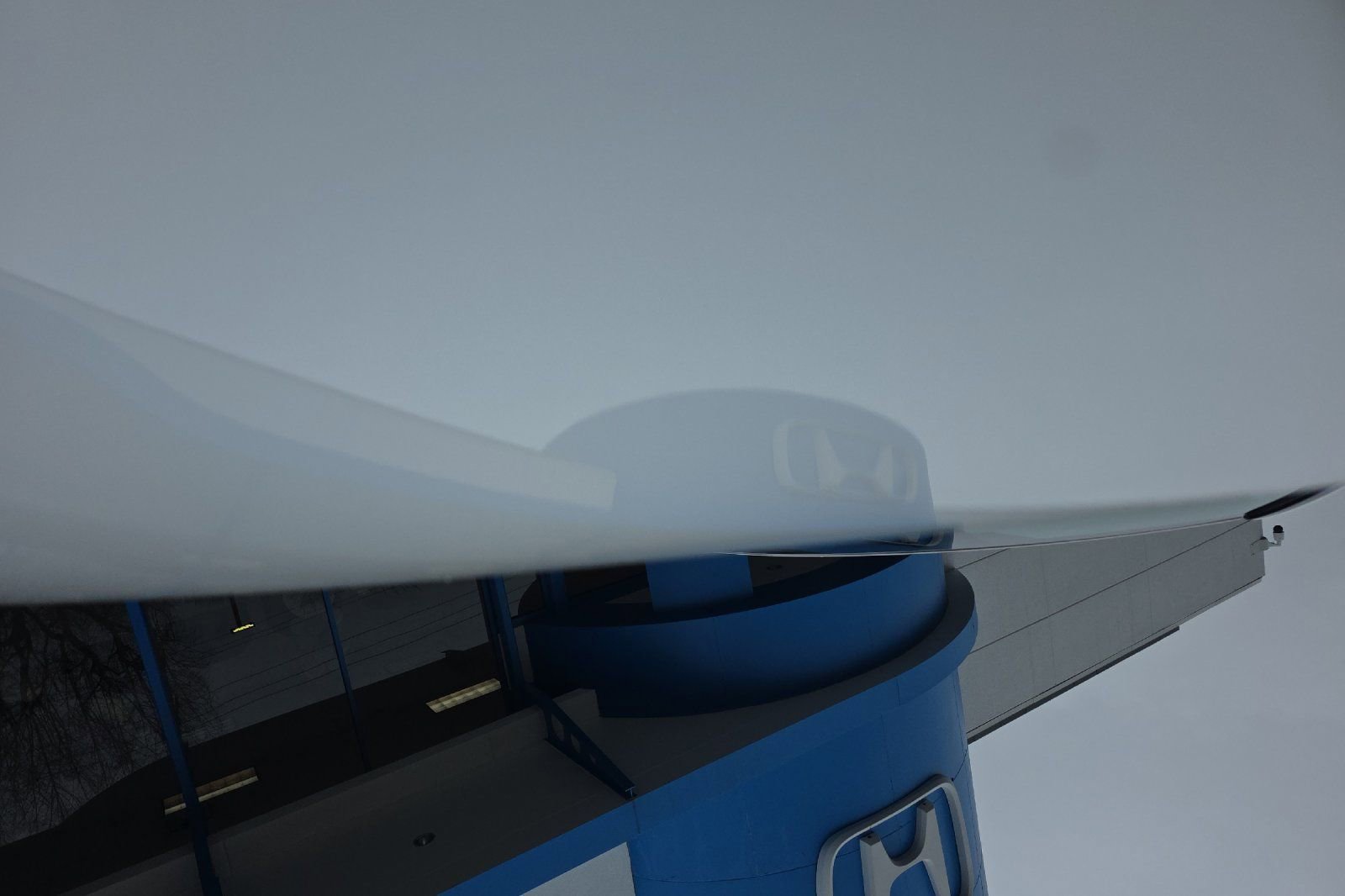 Used 2025 Toyota Camry LE FWD image 34