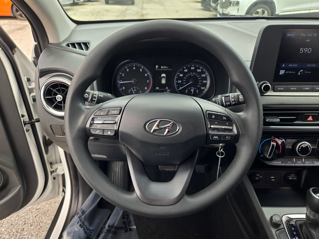 Used 2022 Hyundai Kona SE AWD/4WD image 38