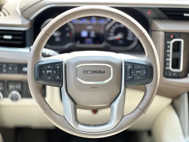 Used 2021 GMC Yukon Denali w/ Denali Premium Package AWD/4WD image 39