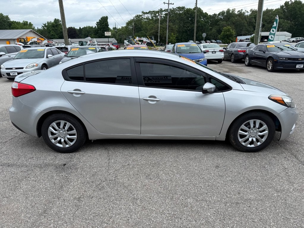 Used 2016 Kia Forte LX w/ LX Popular Package FWD image 3