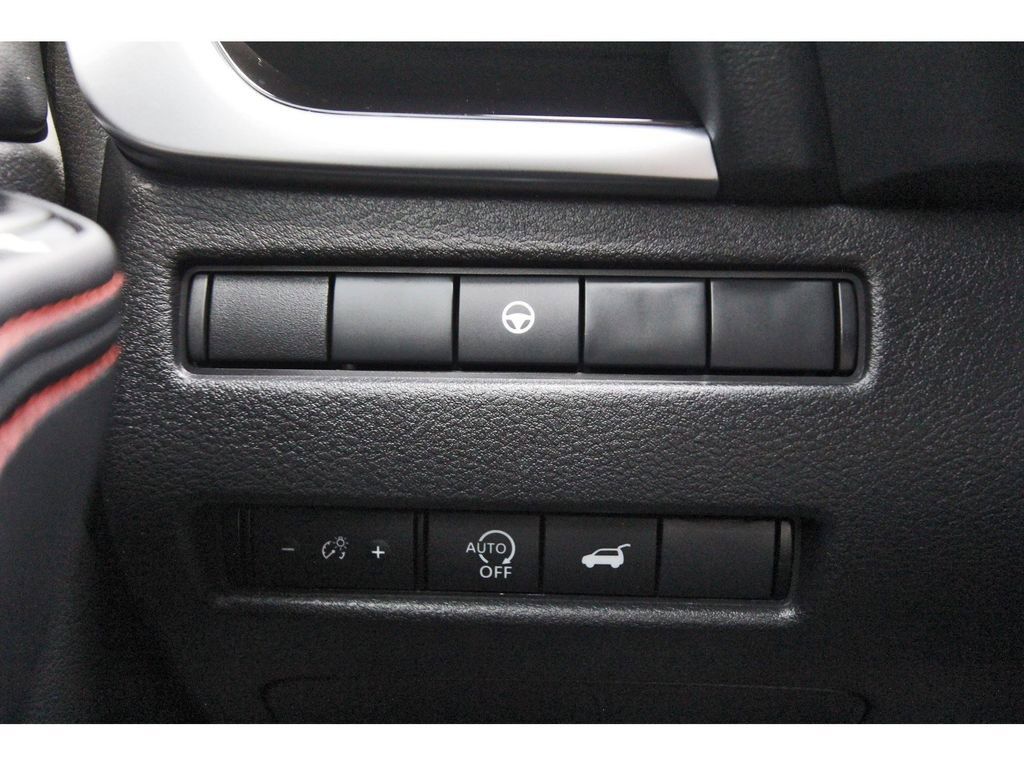 Used 2025 Nissan Rogue SV image 23