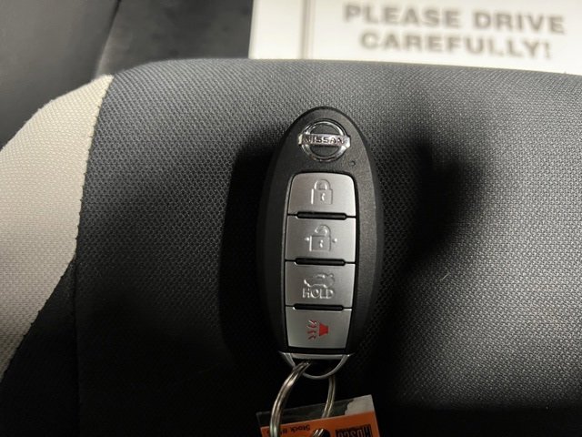Used 2021 Nissan Versa SV image 37