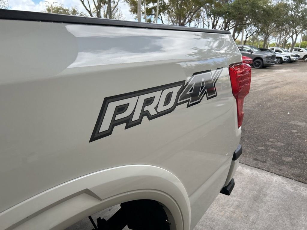 Used 2019 Nissan Titan PRO-4X w/ Pro-4x Convenience Package image 17