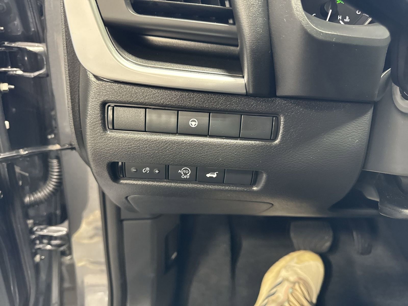 Certified 2026 Nissan Rogue SV w/ Cold Weather Package image 24