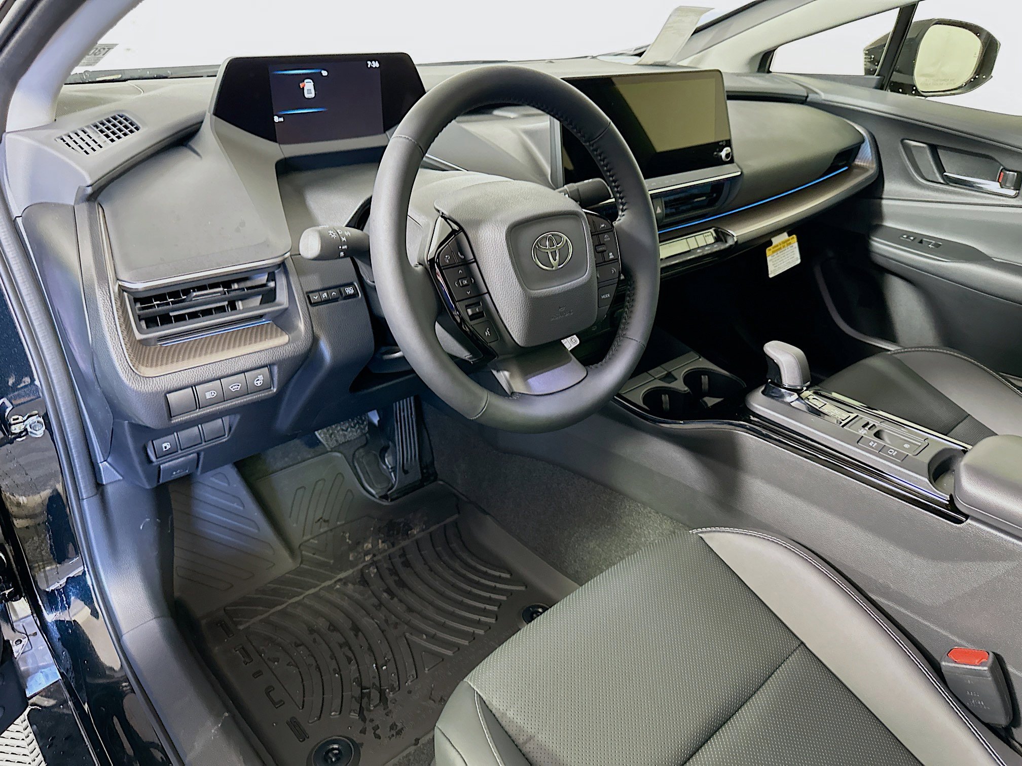 New 2026 Toyota Prius XLE image 8