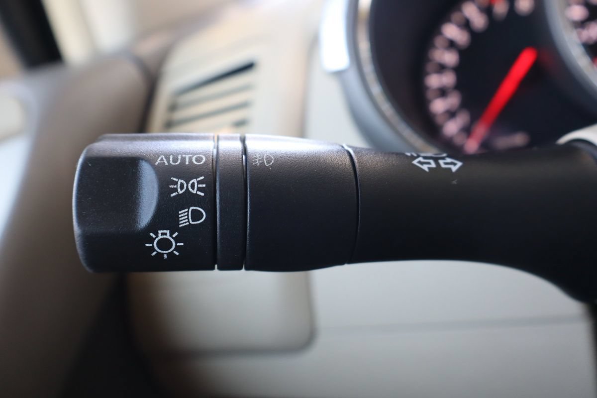 Used 2013 Nissan Murano SV AWD/4WD image 31