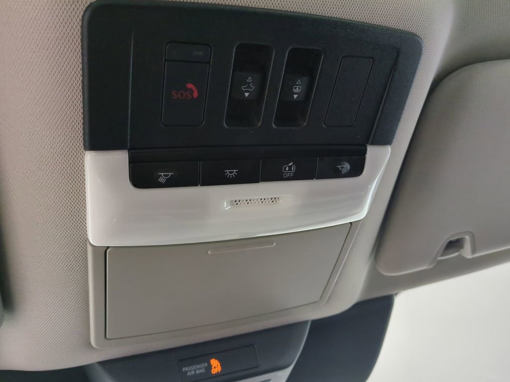 Used 2022 Nissan Pathfinder Platinum w/ Cargo Package image 25