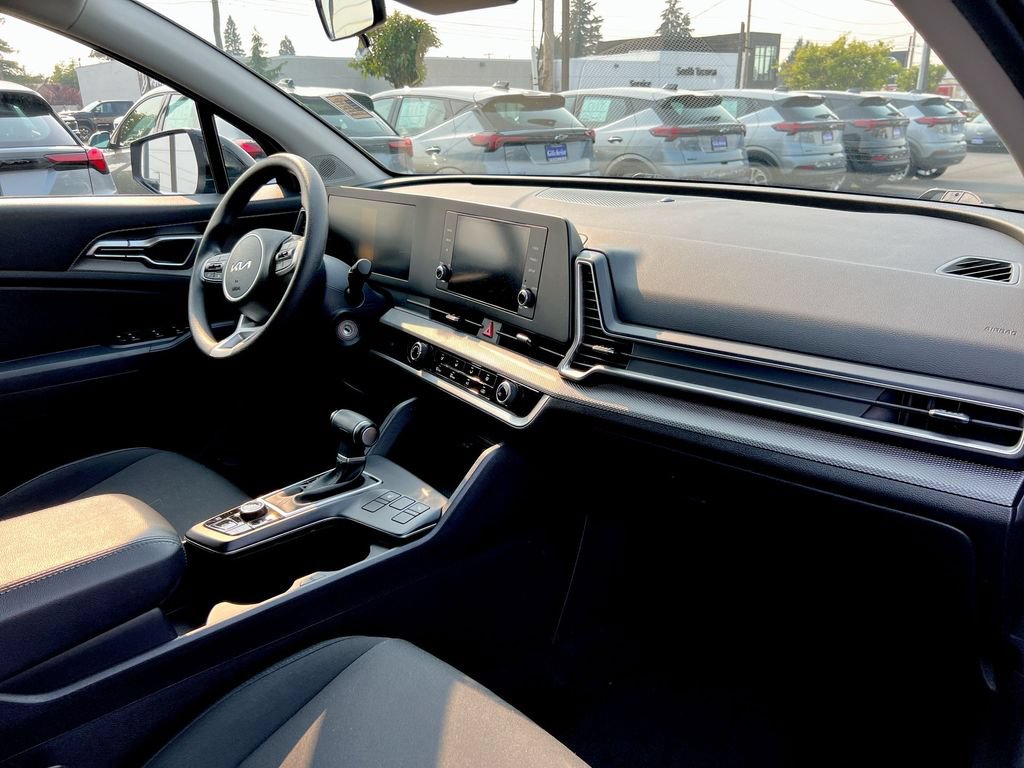 Used 2024 Kia Sportage LX AWD/4WD image 22
