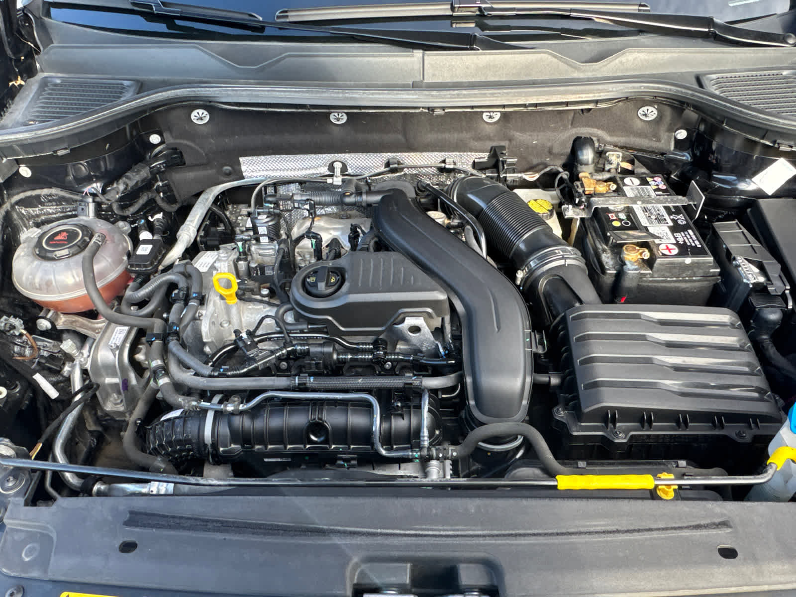 Used 2023 Volkswagen Taos SE image 9