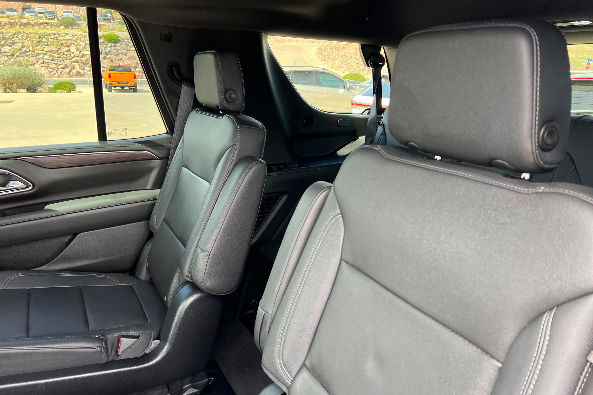 Used 2023 Chevrolet Tahoe LT w/ Luxury Package image 21