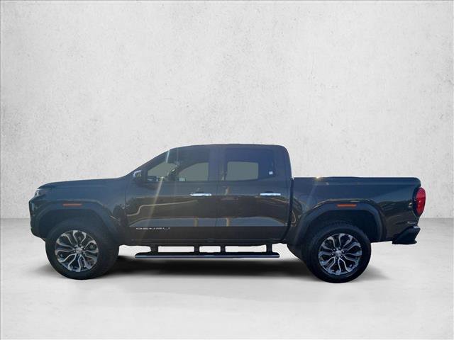 Used 2024 GMC Canyon Denali AWD/4WD image 9