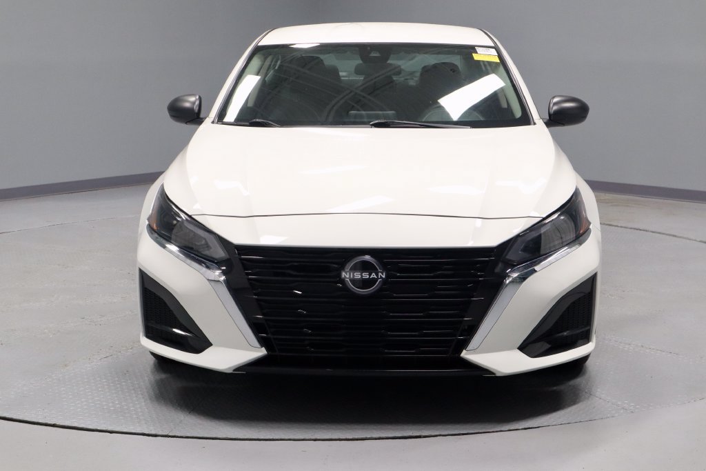 Certified 2025 Nissan Altima 2.5 S FWD image 5
