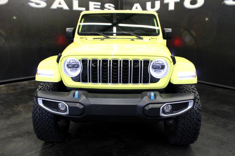 Used 2024 Jeep Wrangler Sahara image 2