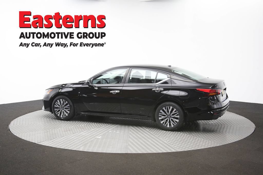 Used 2023 Nissan Altima 2.5 SV FWD image 61