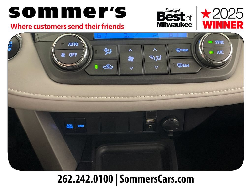 Used 2017 Toyota RAV4 XLE AWD/4WD image 16