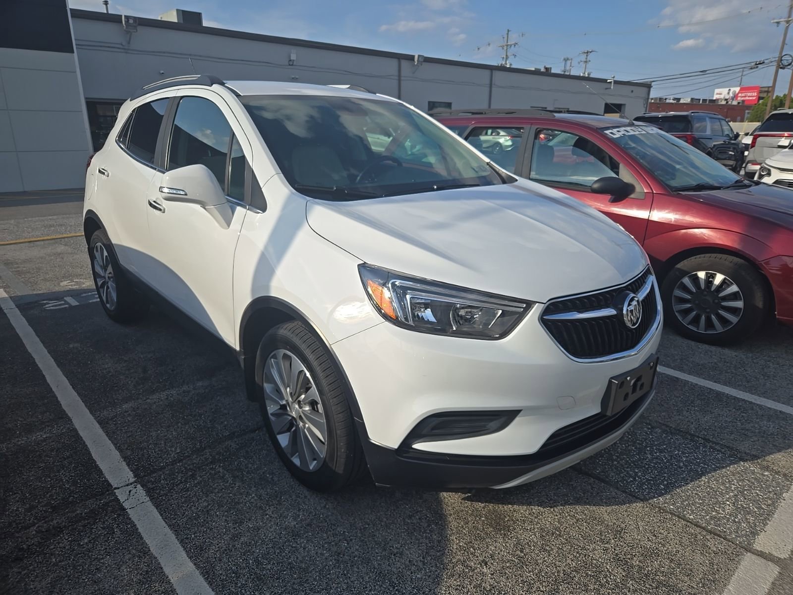 Used 2018 Buick Encore Preferred image 3