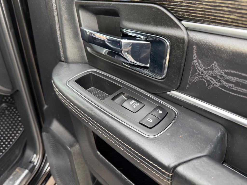 Used 2017 RAM 3500 Laramie Longhorn image 30