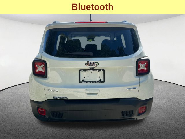 Used 2022 Jeep Renegade Latitude AWD/4WD image 11