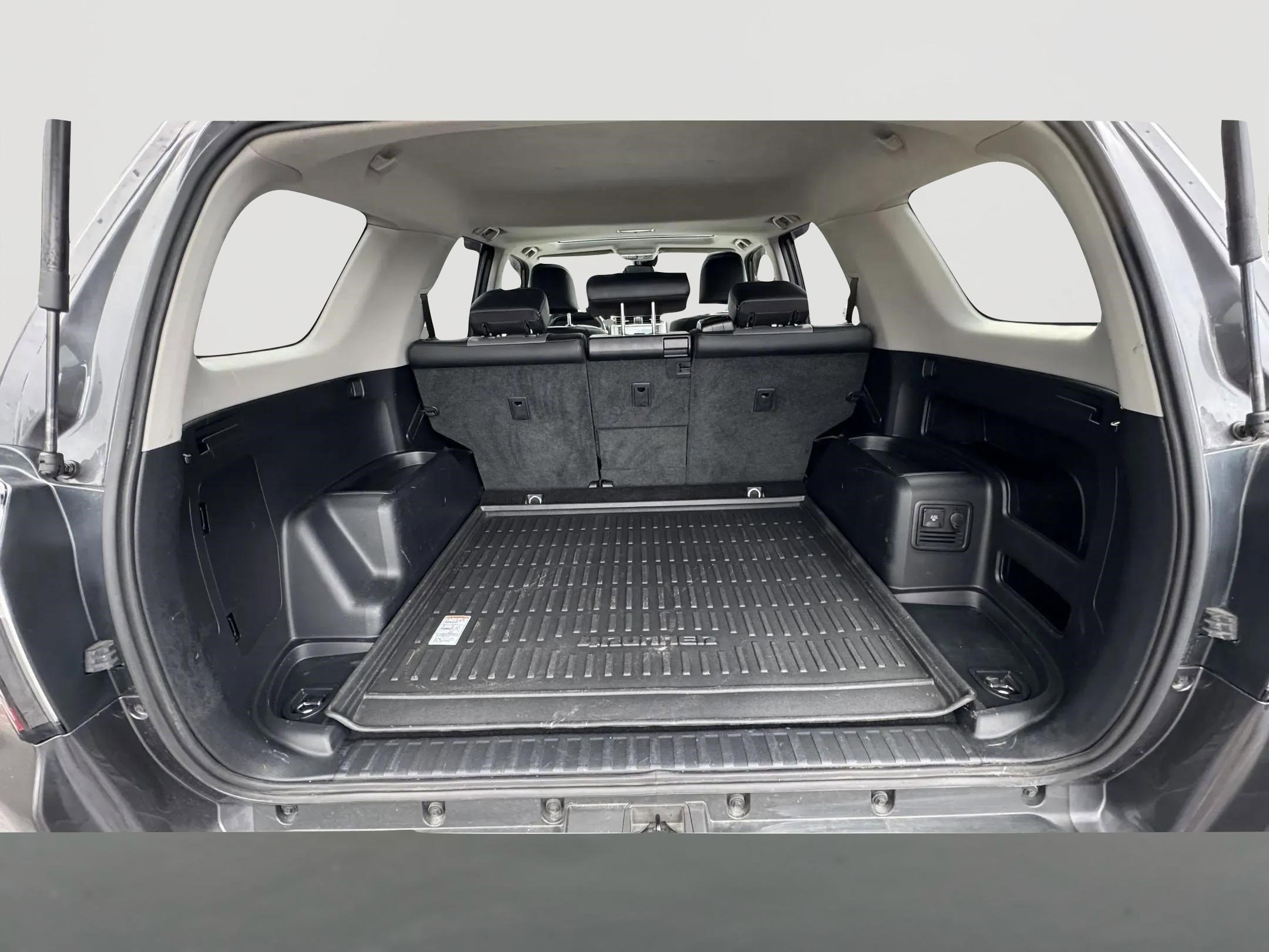 Used 2023 Toyota 4Runner SR5 Premium w/ Moonroof Package image 12