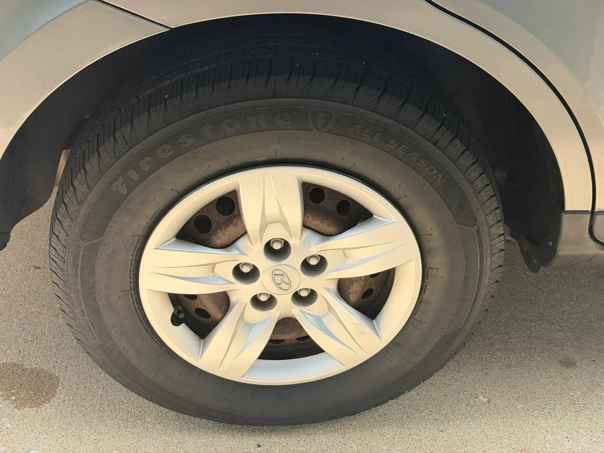 Used 2009 Hyundai Santa Fe GLS FWD image 11