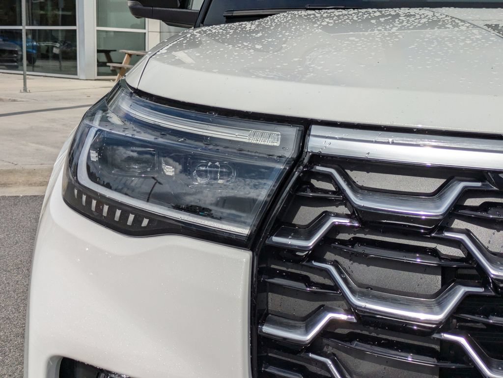 New 2026 Ford Explorer Platinum w/ LUX Leather Package AWD/4WD image 10
