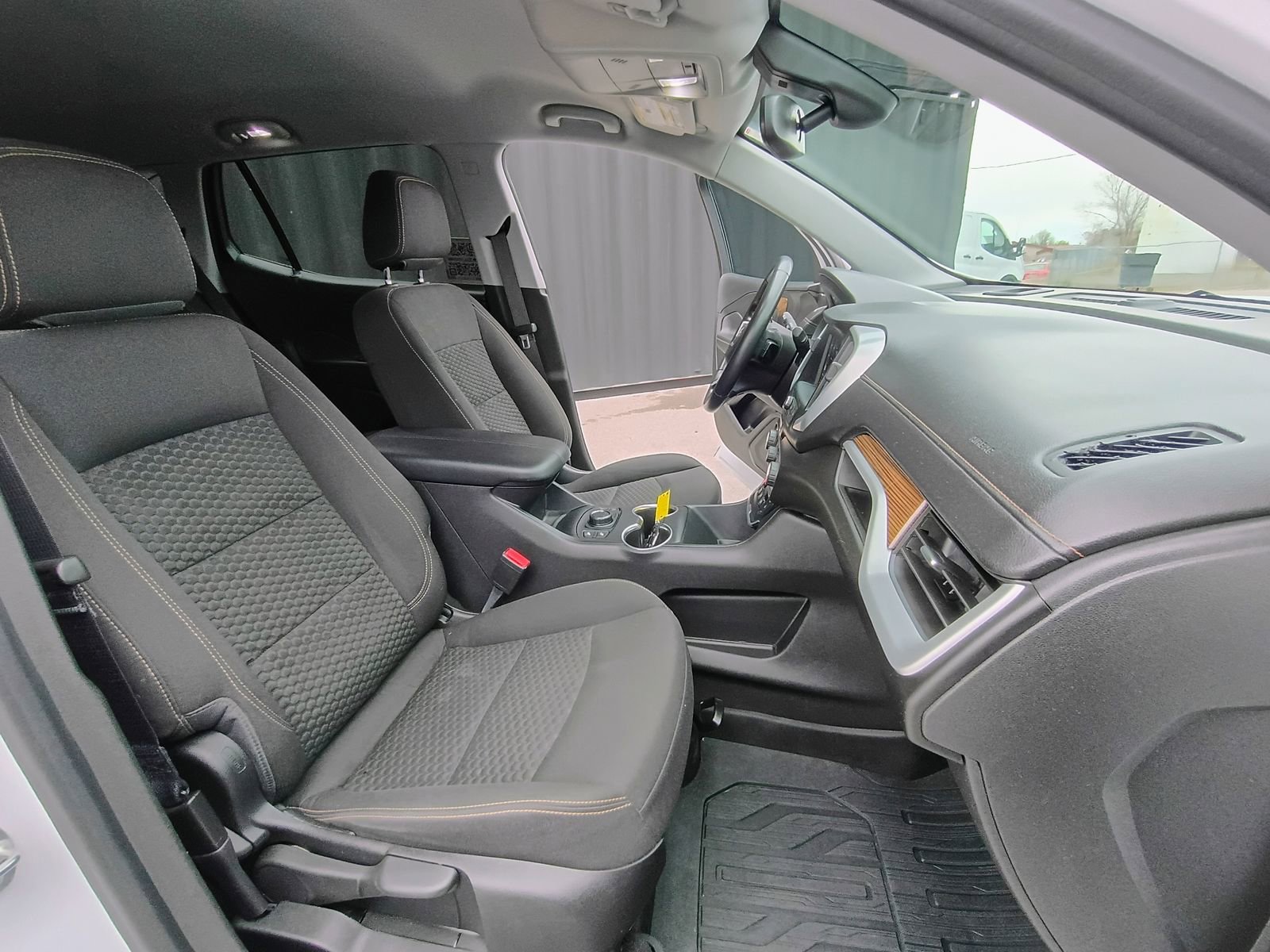 Used 2020 GMC Terrain SLE w/ Driver Convenience Package image 34